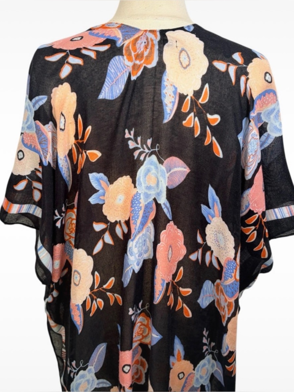 WOVEN HEART Pastel Pink & Blue Floral Black Kimono with Tassels, O/S - Picture 7 of 9